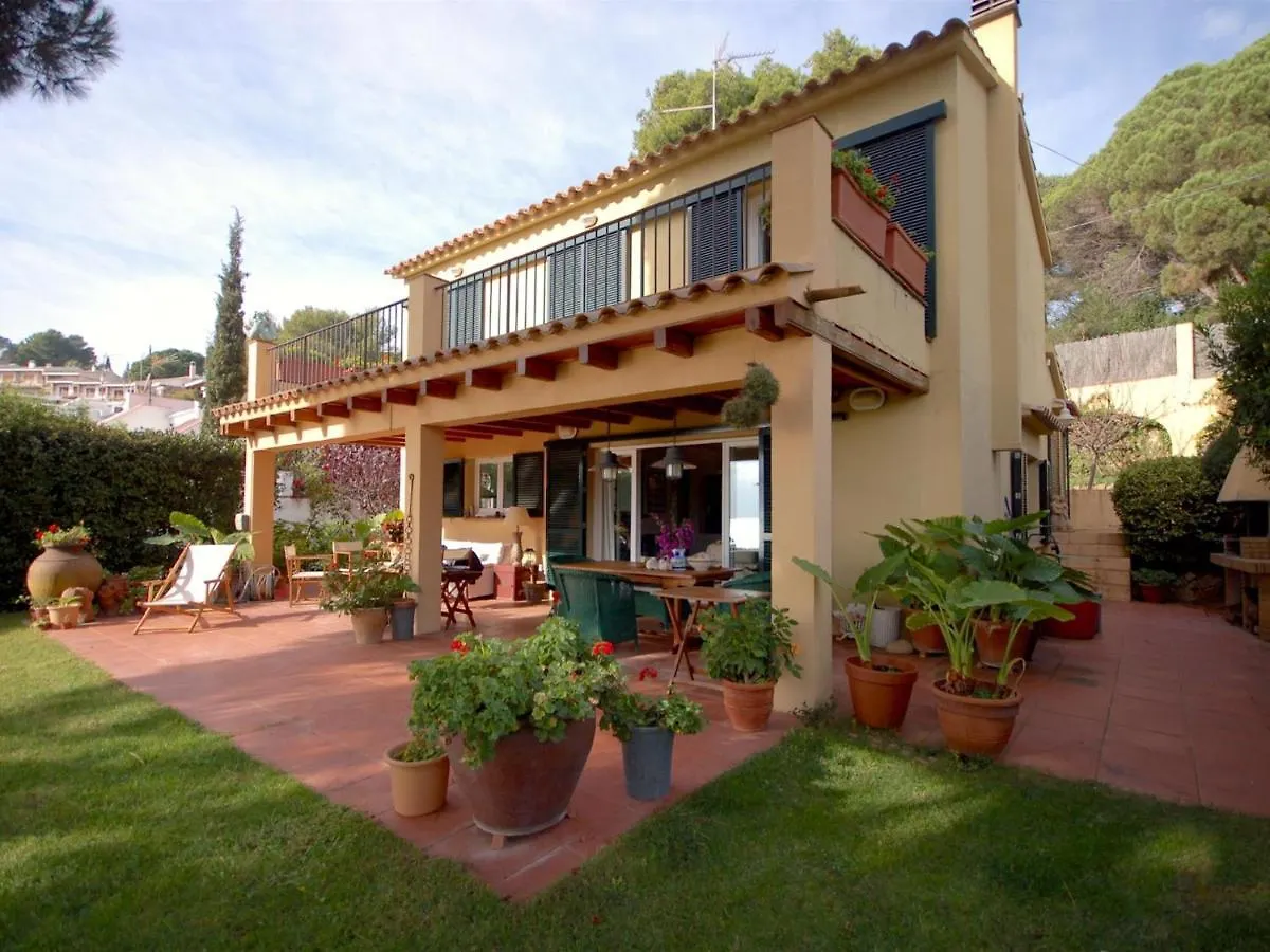 Lets Holidays Lovely Garden House In Mar Menuda Tossa de Mar Villa